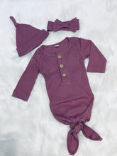 Load image into Gallery viewer, 3pc Newborn Tie Knot Gown Set With Hat &amp; Headband Bow