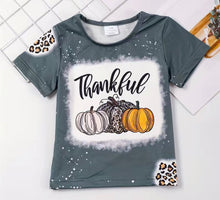 Load image into Gallery viewer, Thankful Leopard Print Fall Tshirt