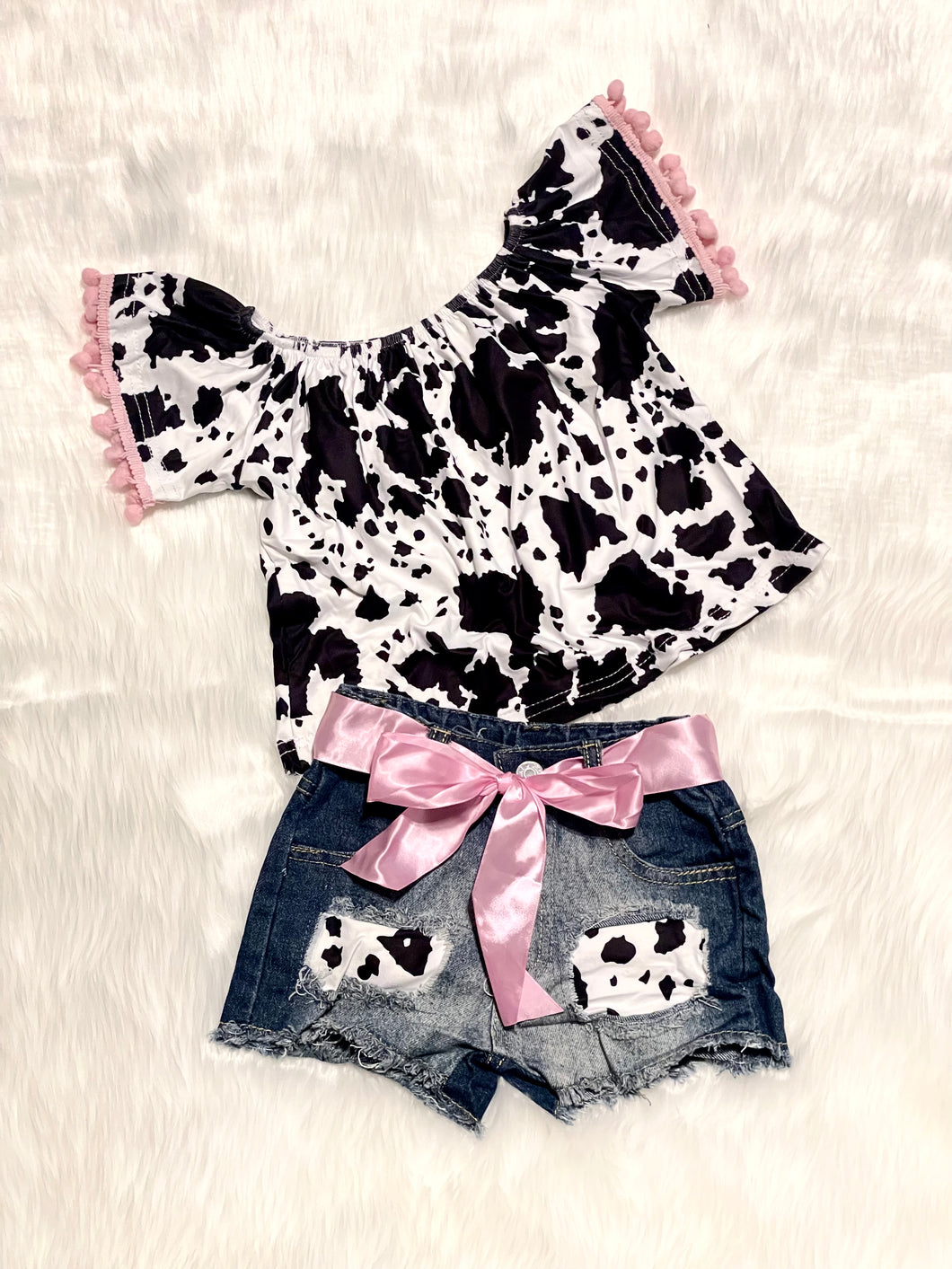 🎈 SALE 🎈Cow Print & Pink Distressed Jean Short Set