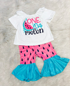 🎈SALE🎈One In A Melon 2pc Capri Bell Set